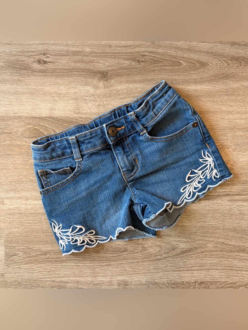 Crazy 8 little girls embroidered denim shorts